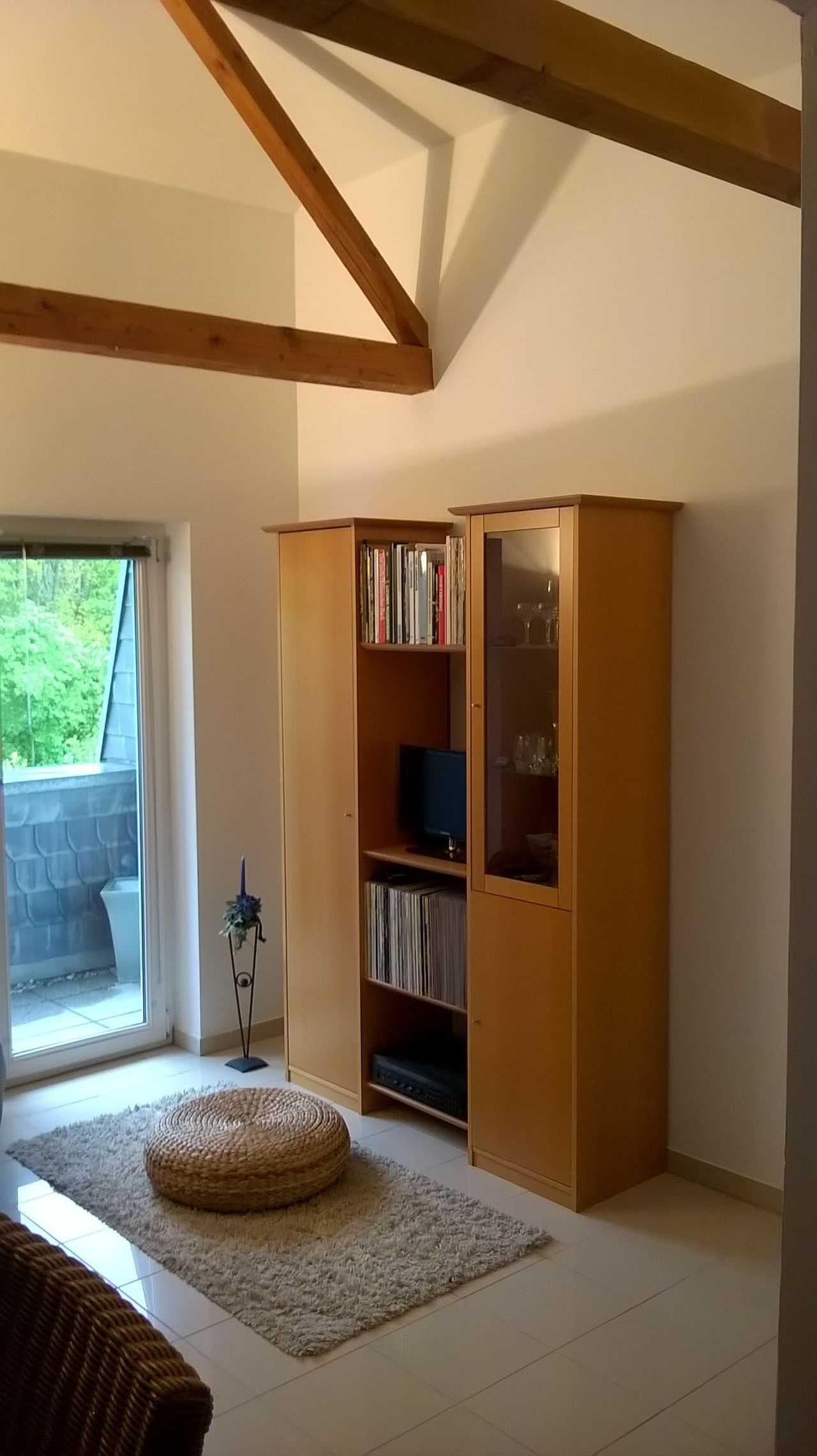 Cozy attic apartment in a high-quality residential area in the west of Cologne!