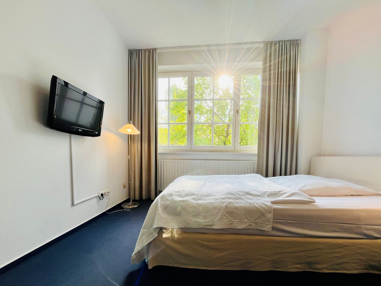 Single studio in Westend Frankfurt - near old opera