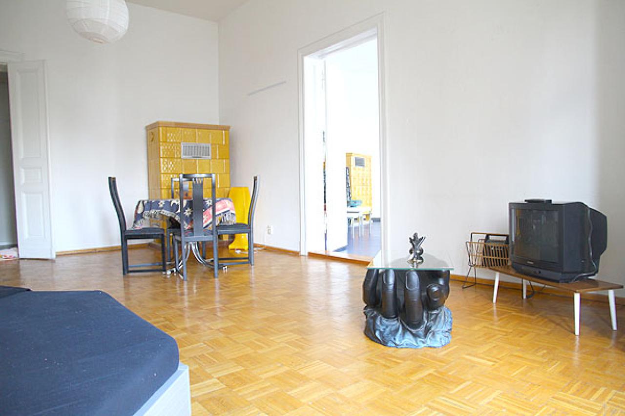 charming flat in old DDR flat (Mitte)