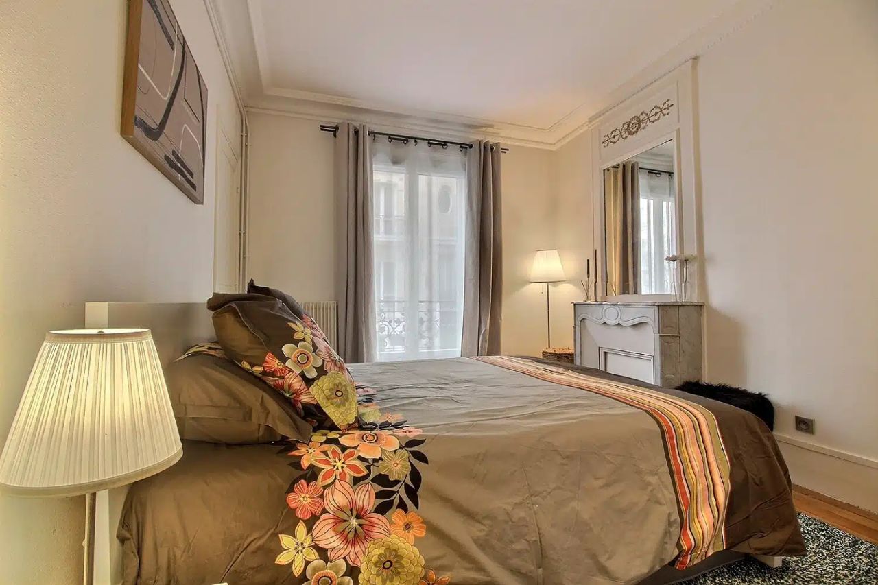 Rental Furnished Appartment - 2 Rooms - 40 m² - Parc Montsouris - 75014 Paris -