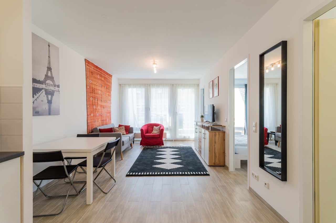 Fantastic apartment for two with balcony in Berlin, Mitte