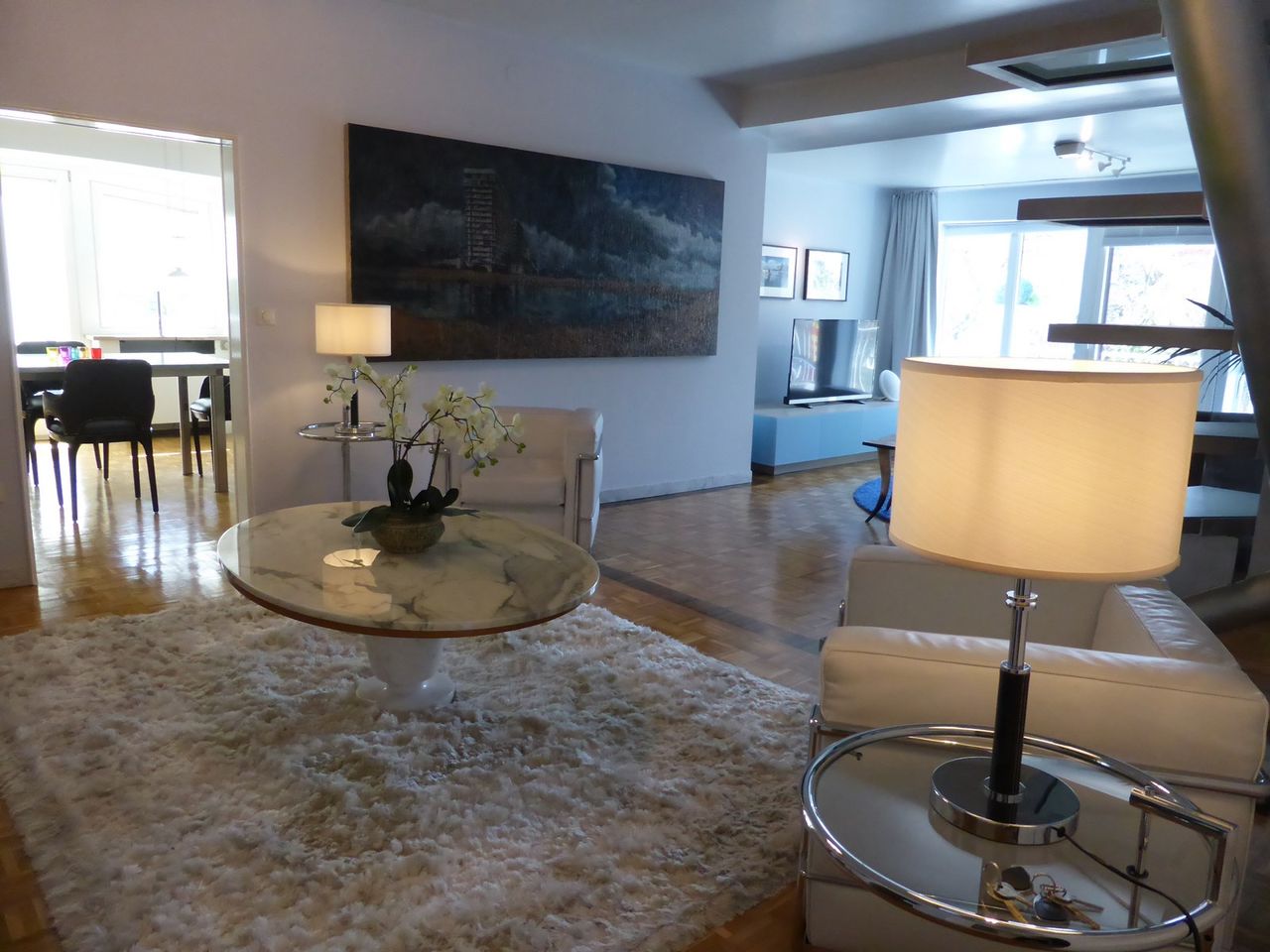 fully furnished with high quality design furniture next to the park