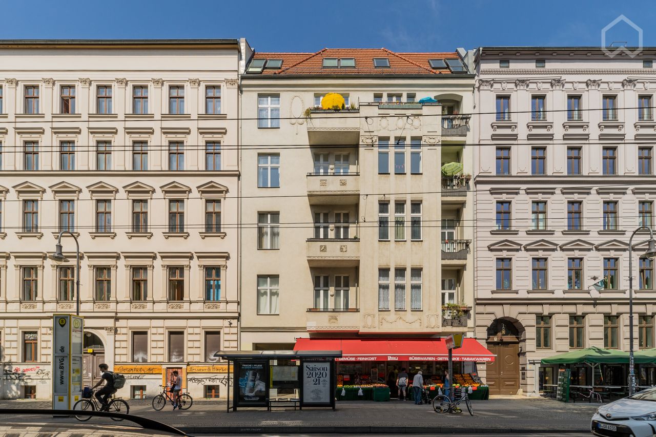 Cosy 2 room apartment with balcony in a fantastic location - in the middle of Prenzlauer Berg