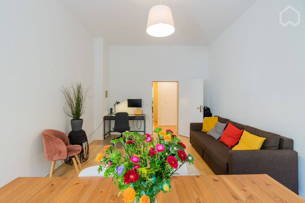 Modern and bright apartment with balcony in the middle of trendy neighborhood in Prenzlauer Berg