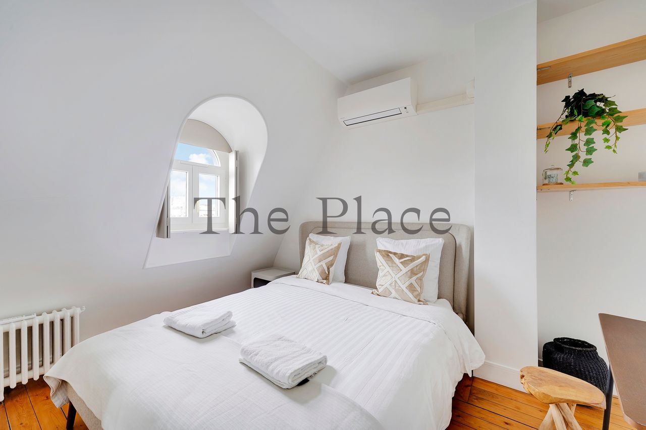 Exceptional Loft – Courcelles, Near Parc Monceau