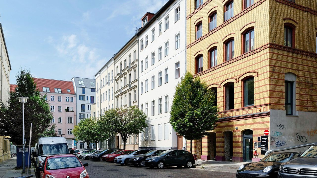 1-ROOM APARTMENT IN CENTRAL BERLIN MITTE