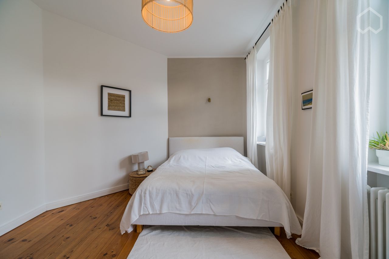 Fashionable suite in Mitte