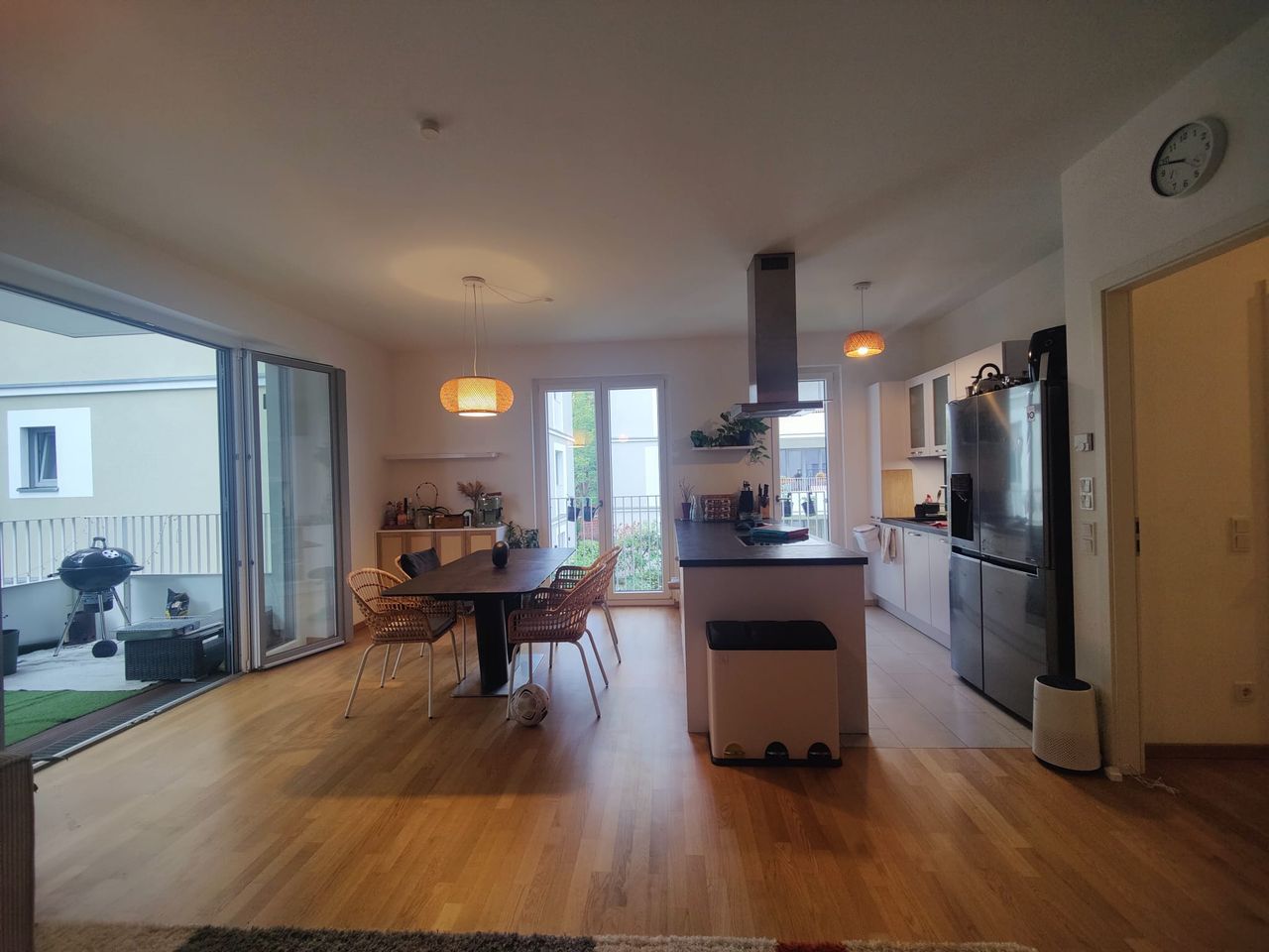 Short term rental (from Dec 2nd to Jan 27th), 8 min walk from central station