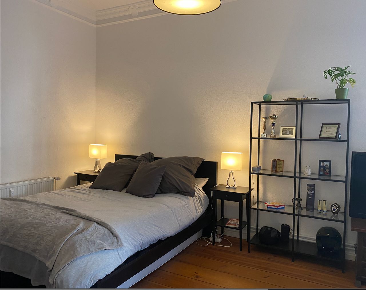 Modern & spacious "Alt-Bau" apartment in Prenzlauerberg