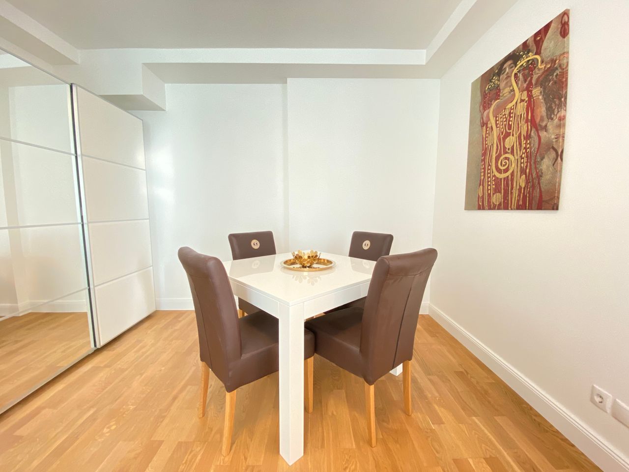 Pelikan One-Bedroom Apartment