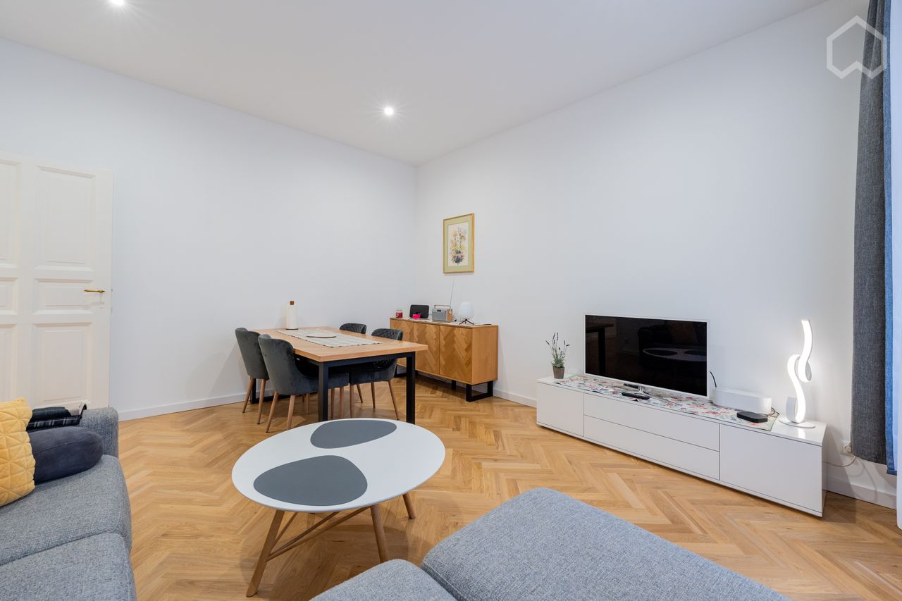 Stylish and Fully Furnished 2-Room Apartment in Berlin, Charlottenburg