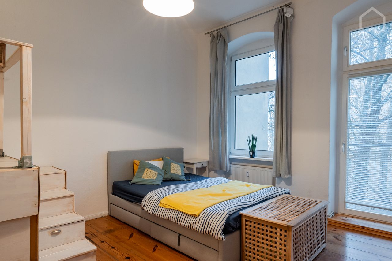 Lovingly furnished, cozy apartment in Friedrichshain