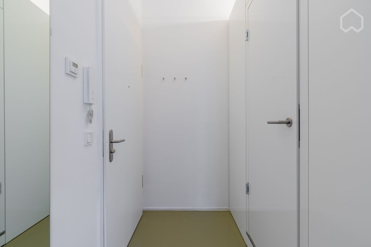 Chic studio apartment in modern design centrally located in Friedrichshain (Berlin)