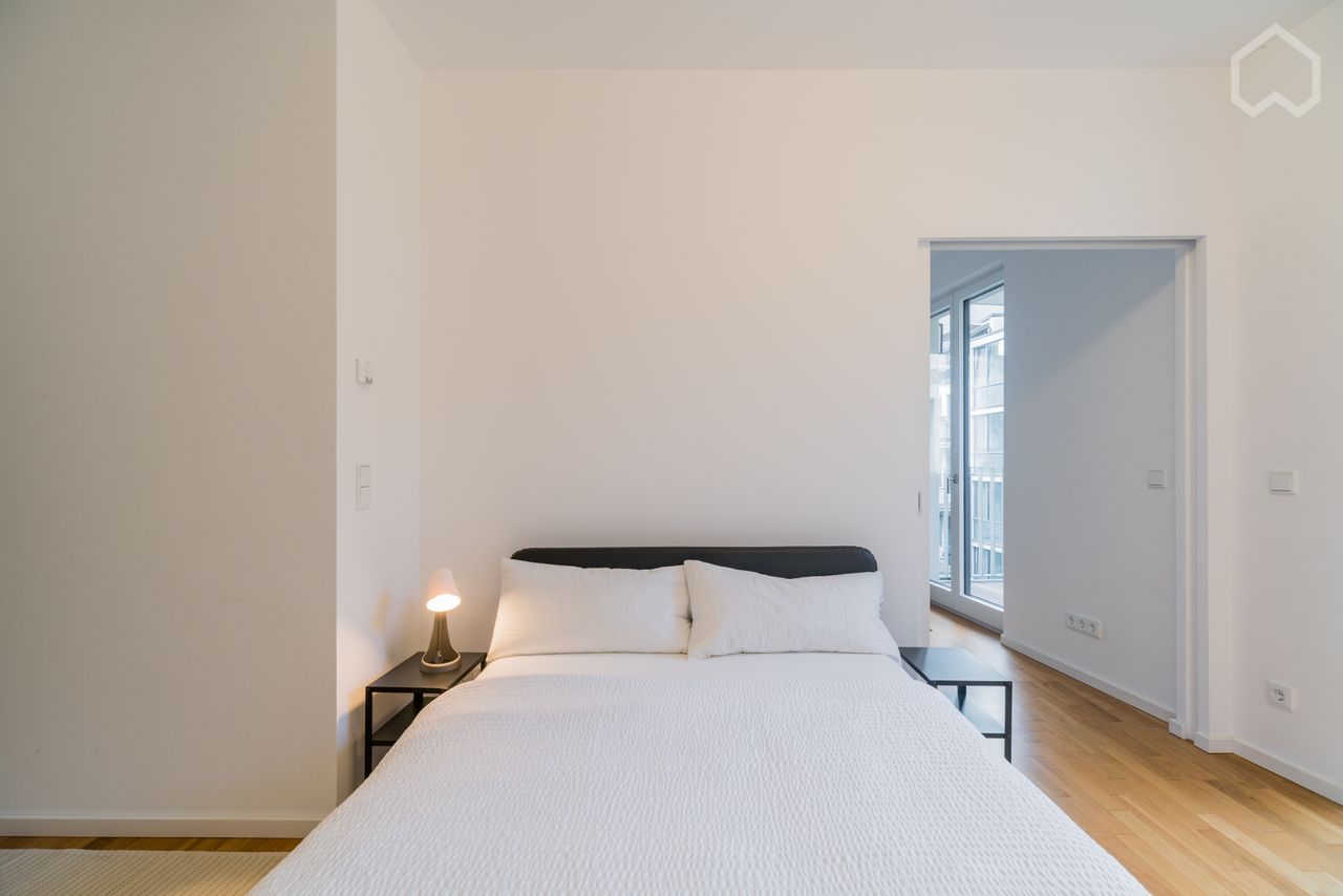 RARE find! ->New build flat in Mitte with 2 private balconies