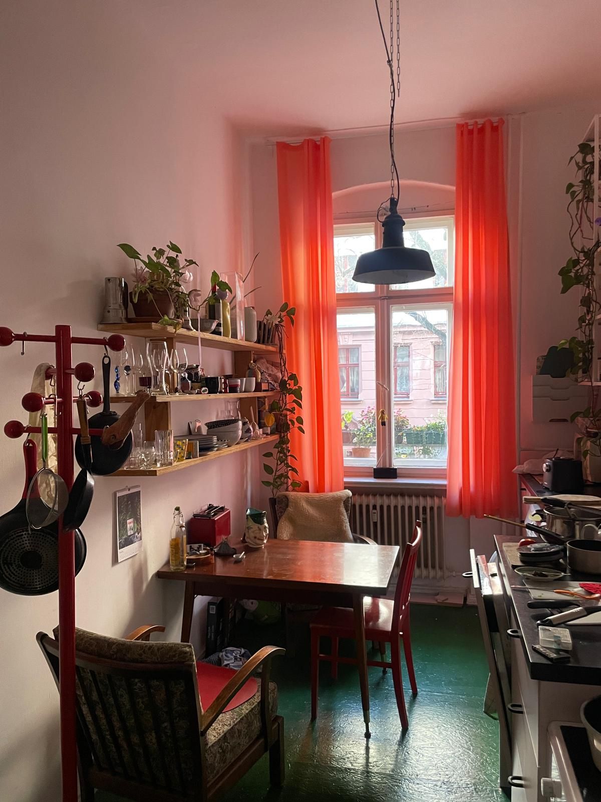 Lovely 2 bedroom flat in U Rathaus Neukölln