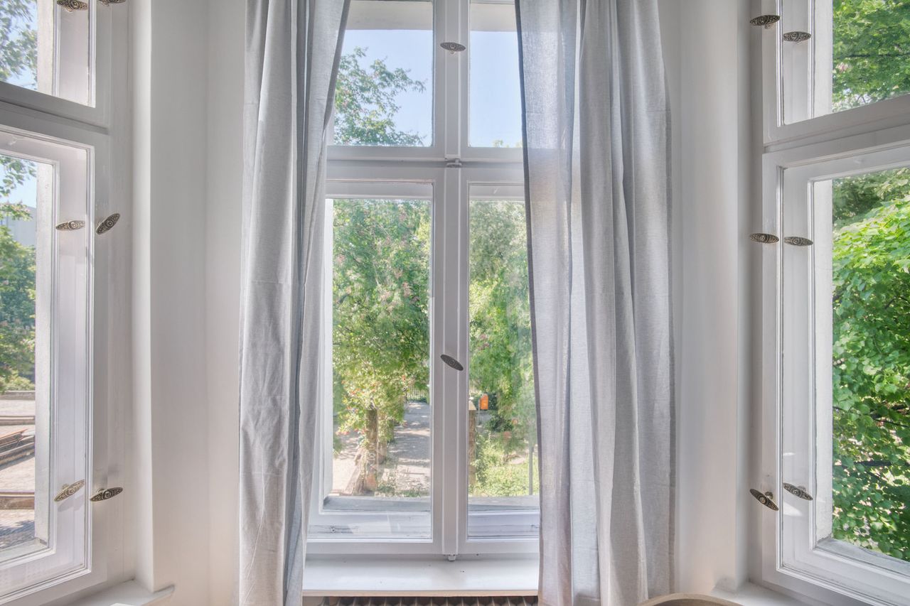 Lovely Kreuzberg 1BR, Furniture & Kitchen