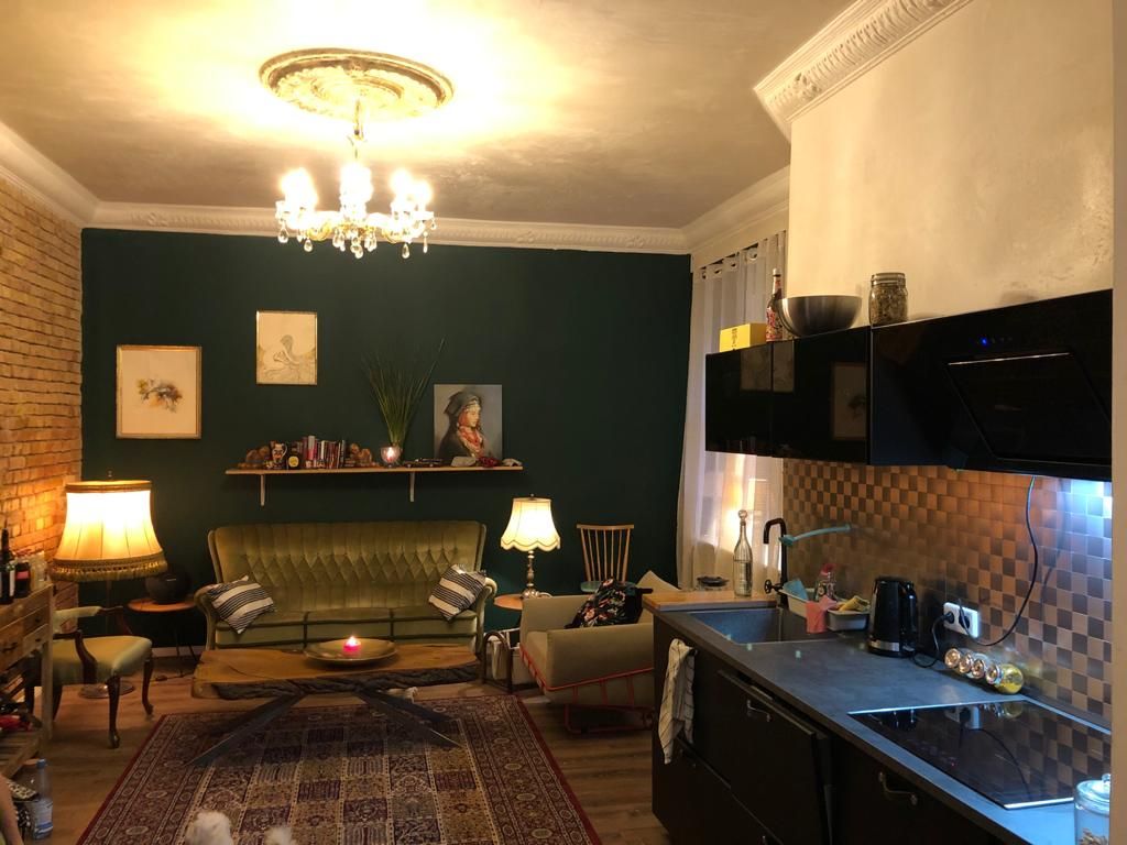 Classic apartment on luxury level in a very romantic location, near Bellevue Castle and Plötzen Lake