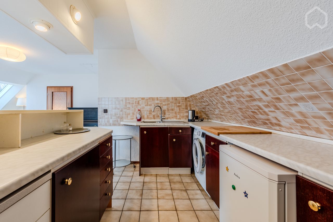 Comfortably furnished top floor in Berlin Heiligensee.