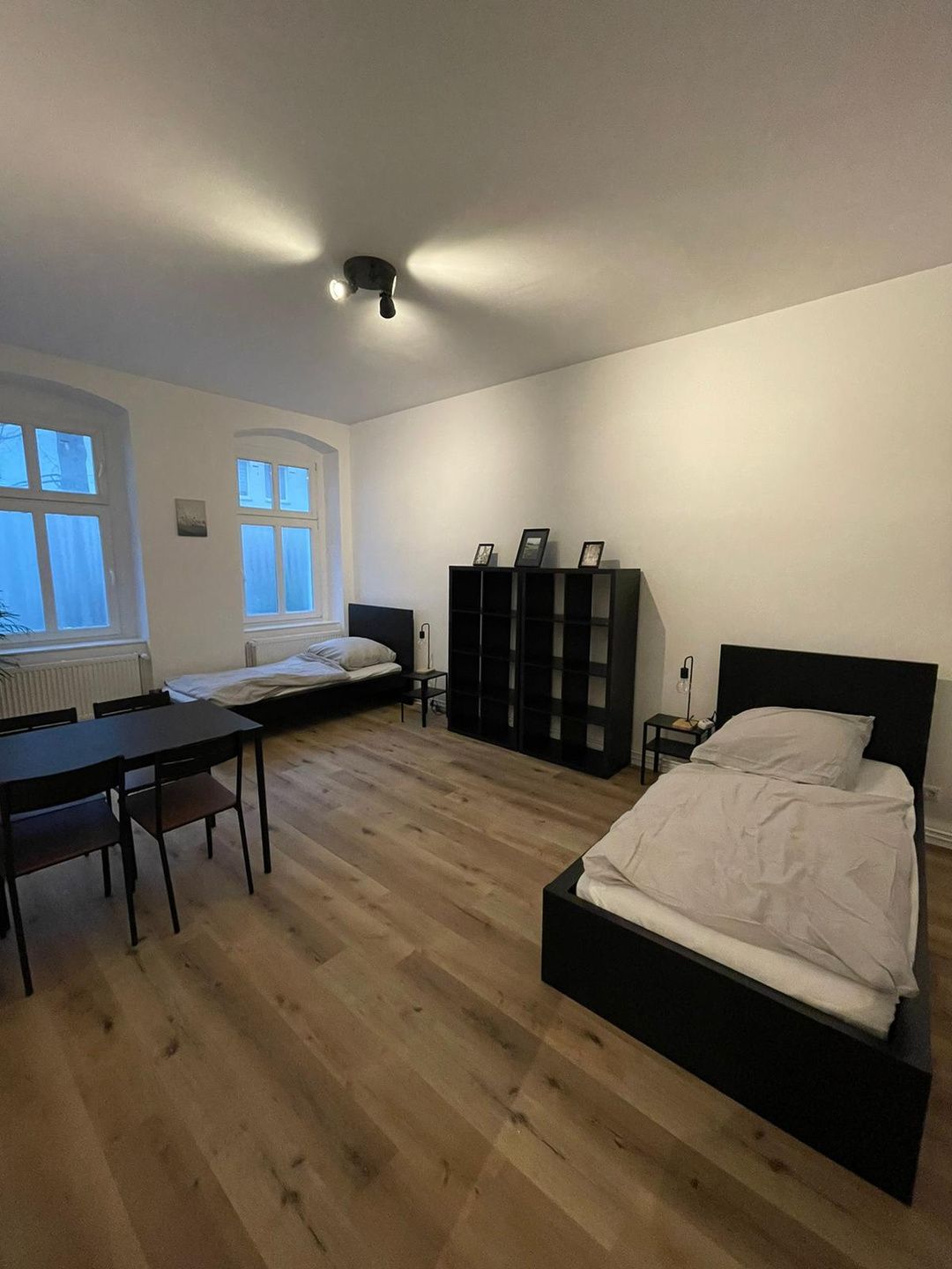 Large Group Paradise: Spacious 93sqm Apartment in Central Berlin - up to 8 people