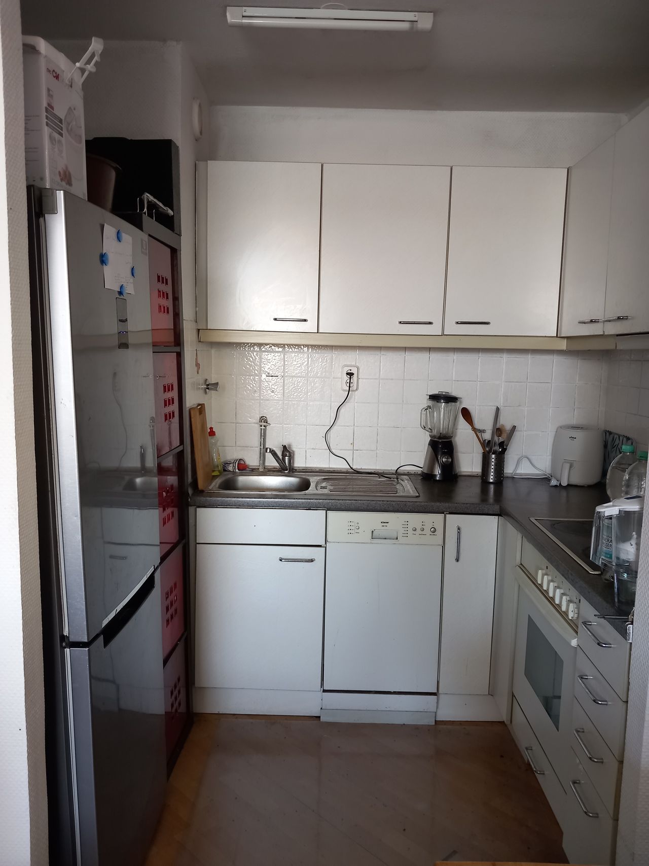 Cute & spacious 2-Room flat with direct access to Düsseldorf