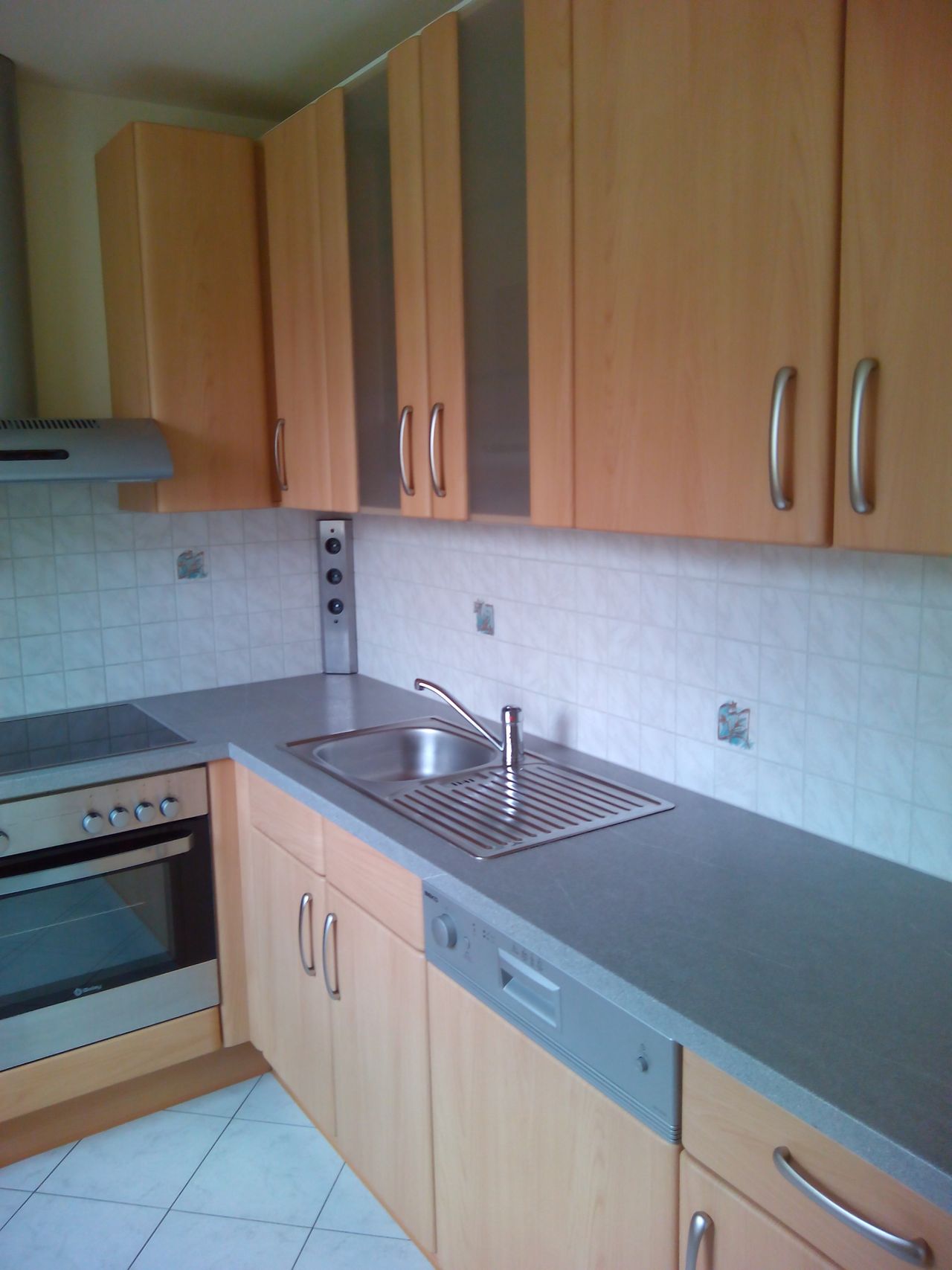 Bright & Peaceful Apartment – Near Park & Metro U1!
