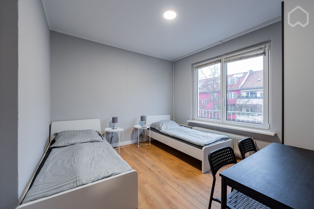 Clean and renovated apartment in Charlottenburg