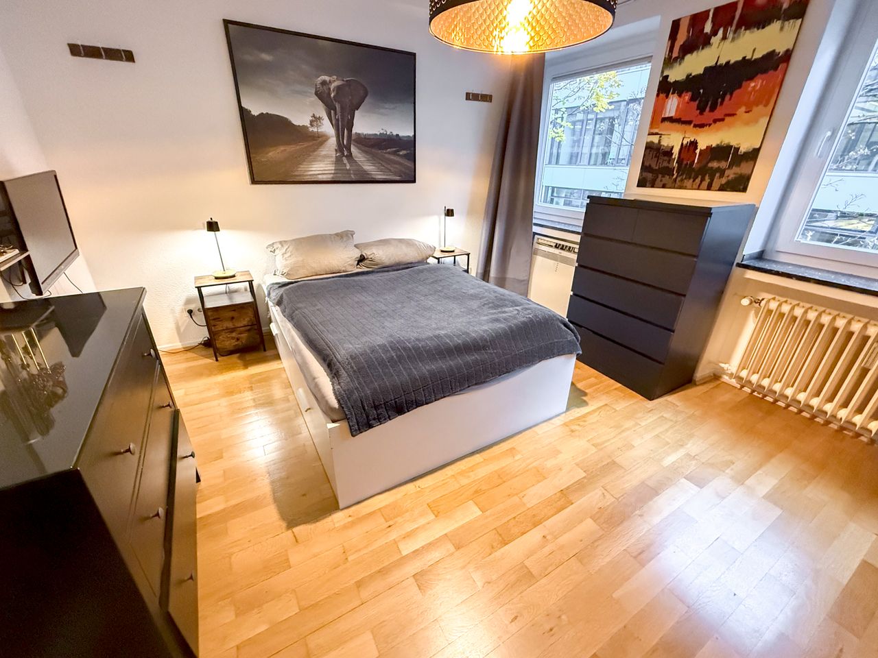 Quiet loft in Düsseldorf-Friedrichstadt, central, 10 mins to the Rhine