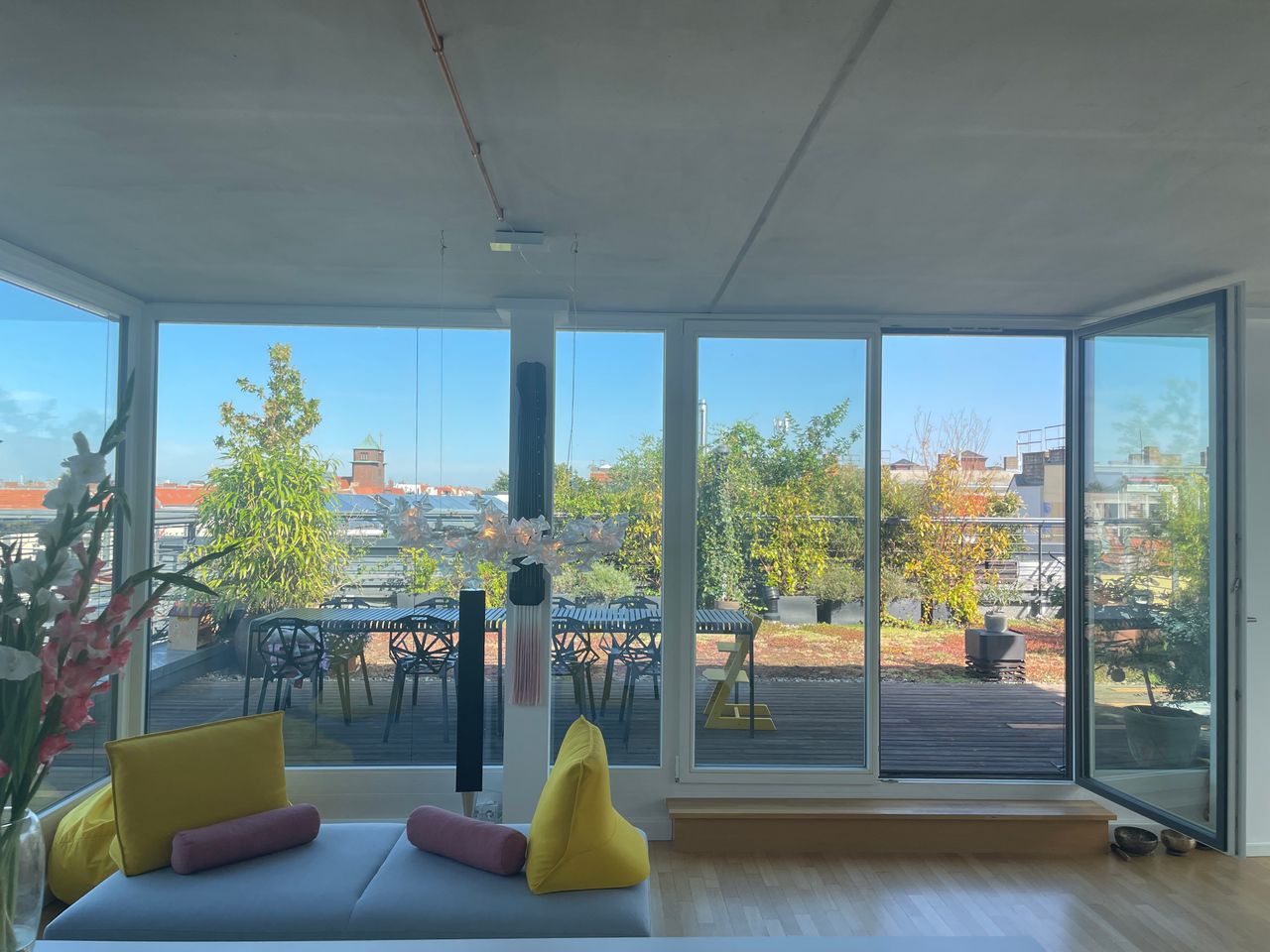 Stunning Penthouse in center