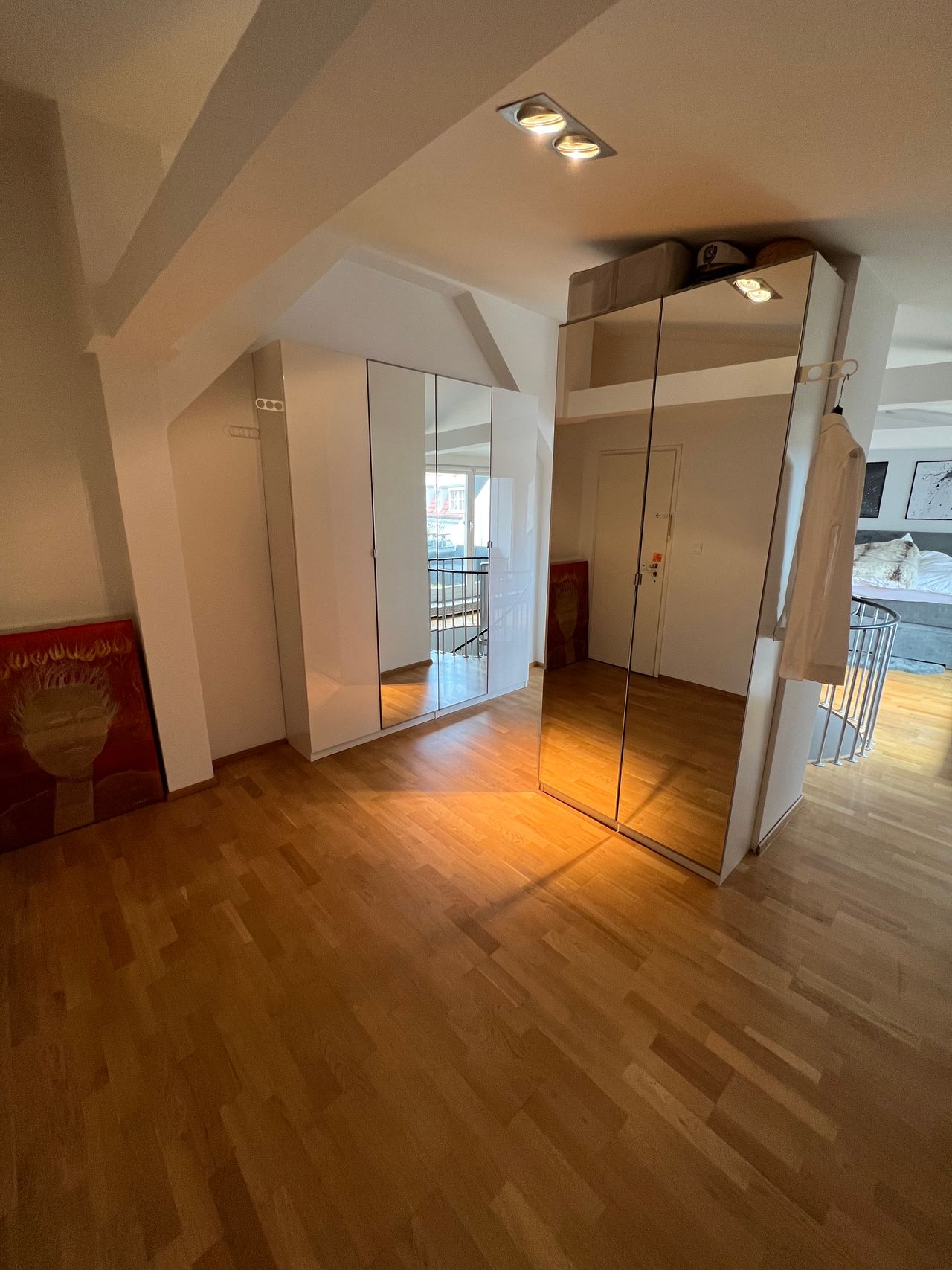 Beautiful, bright luxury Maisonette apartment in Munich