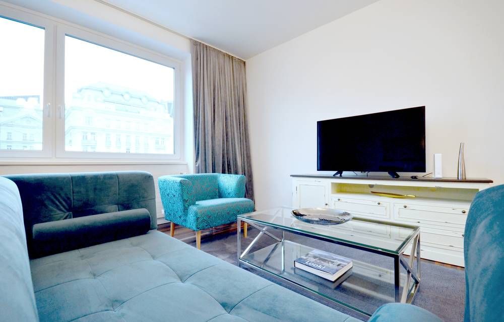 First class apartment with lovely decor and view directly over the Naschmarkt