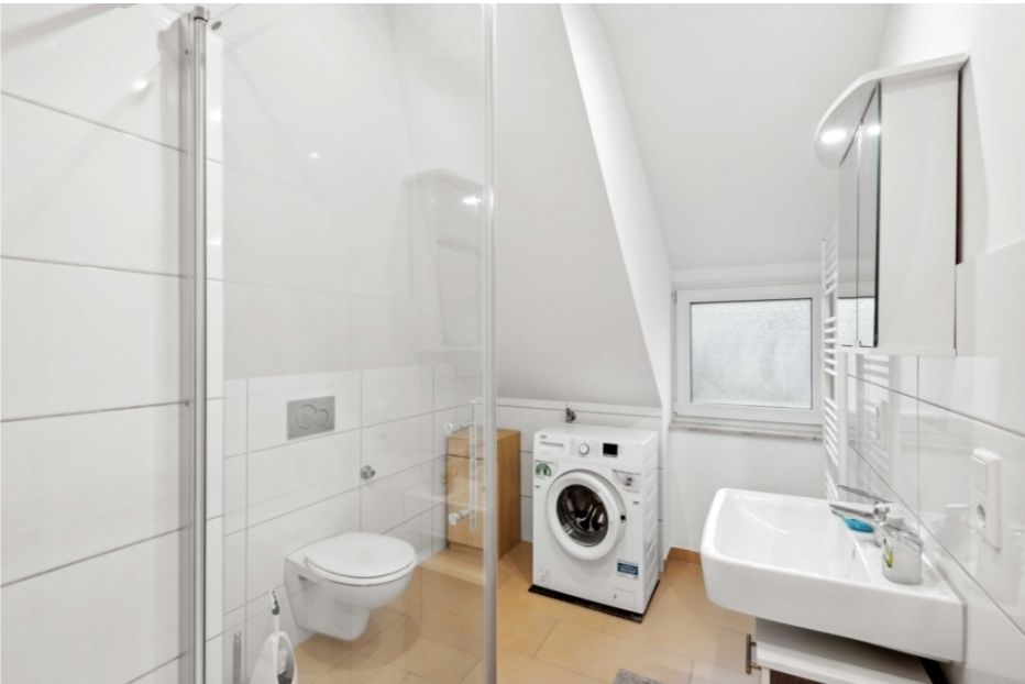 Stylish Top-Floor Apartment in Historic Villa – Furnished, 2 Rooms + Loft Office – Wuppertal-Elberfeld