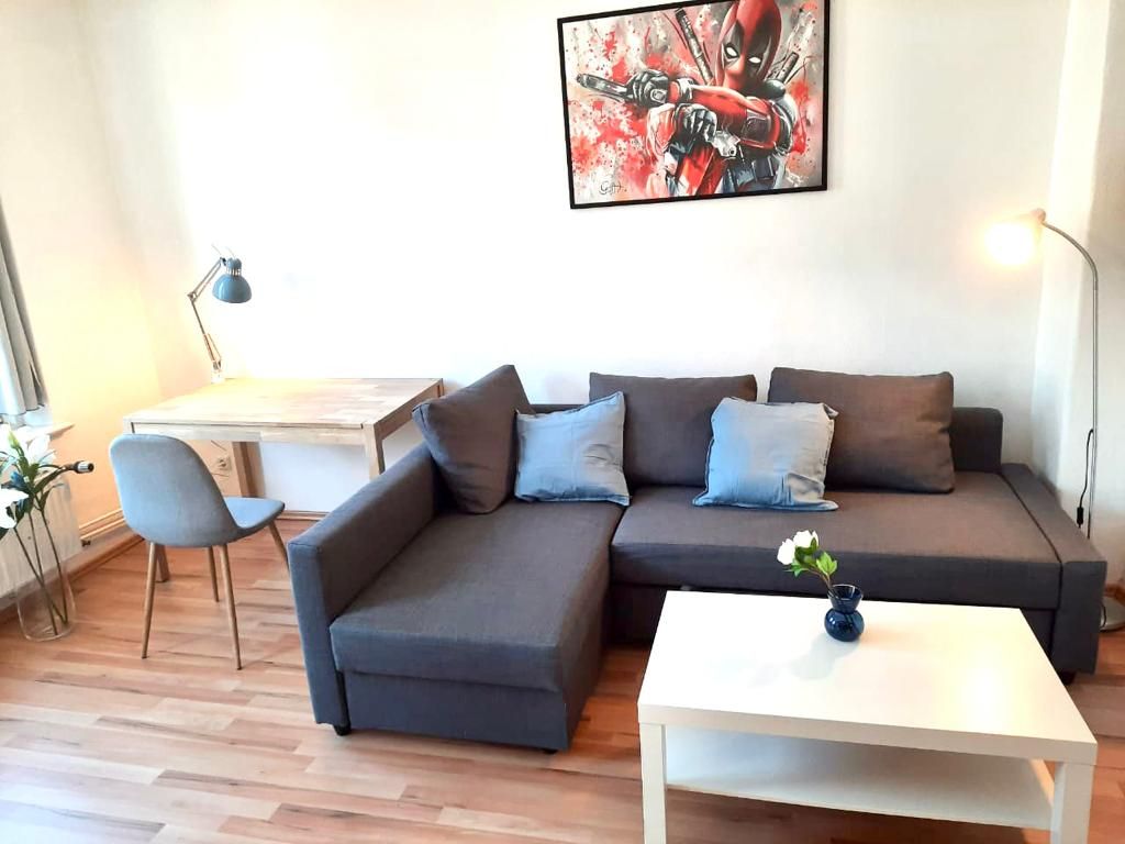 Central shared room in newly renovated apartment!