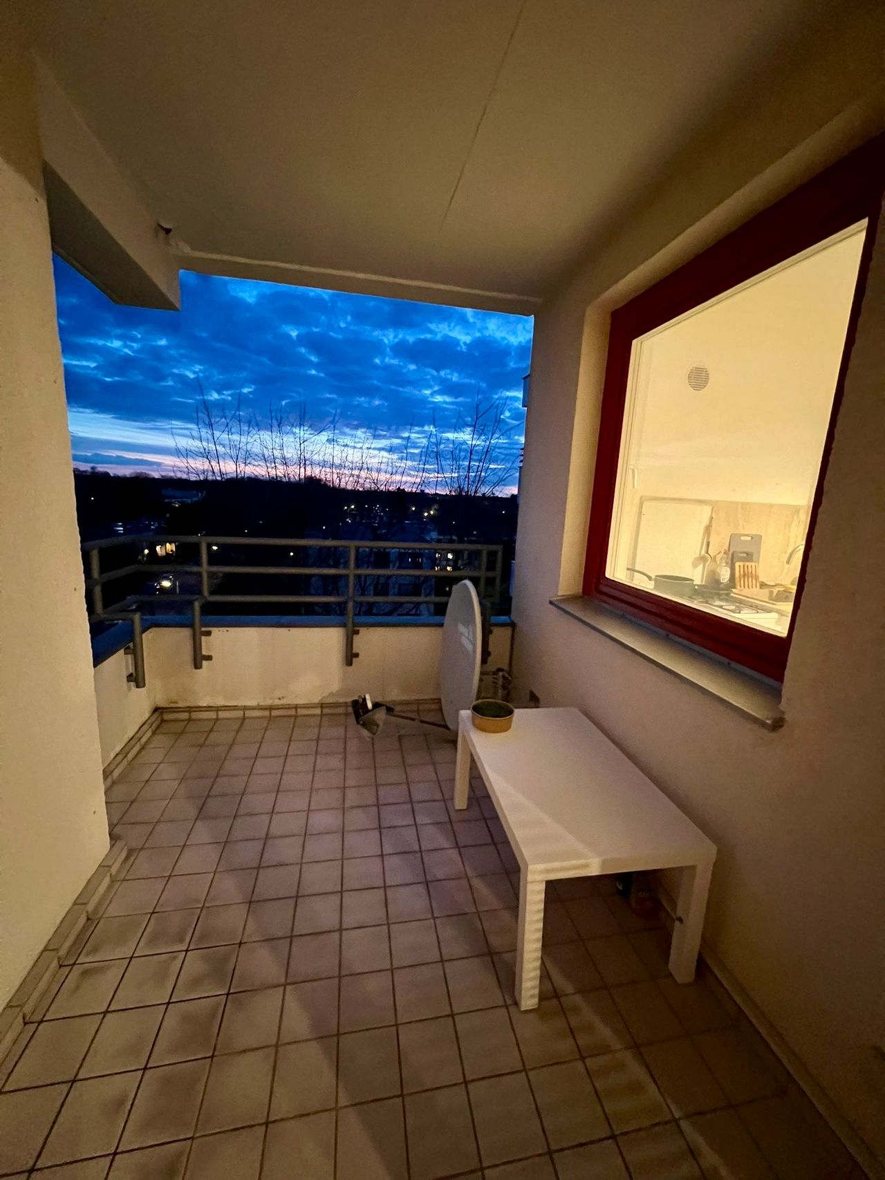 Zwei-Zimmer-Wohnung mit Balkon in Neukoelln/Buckow