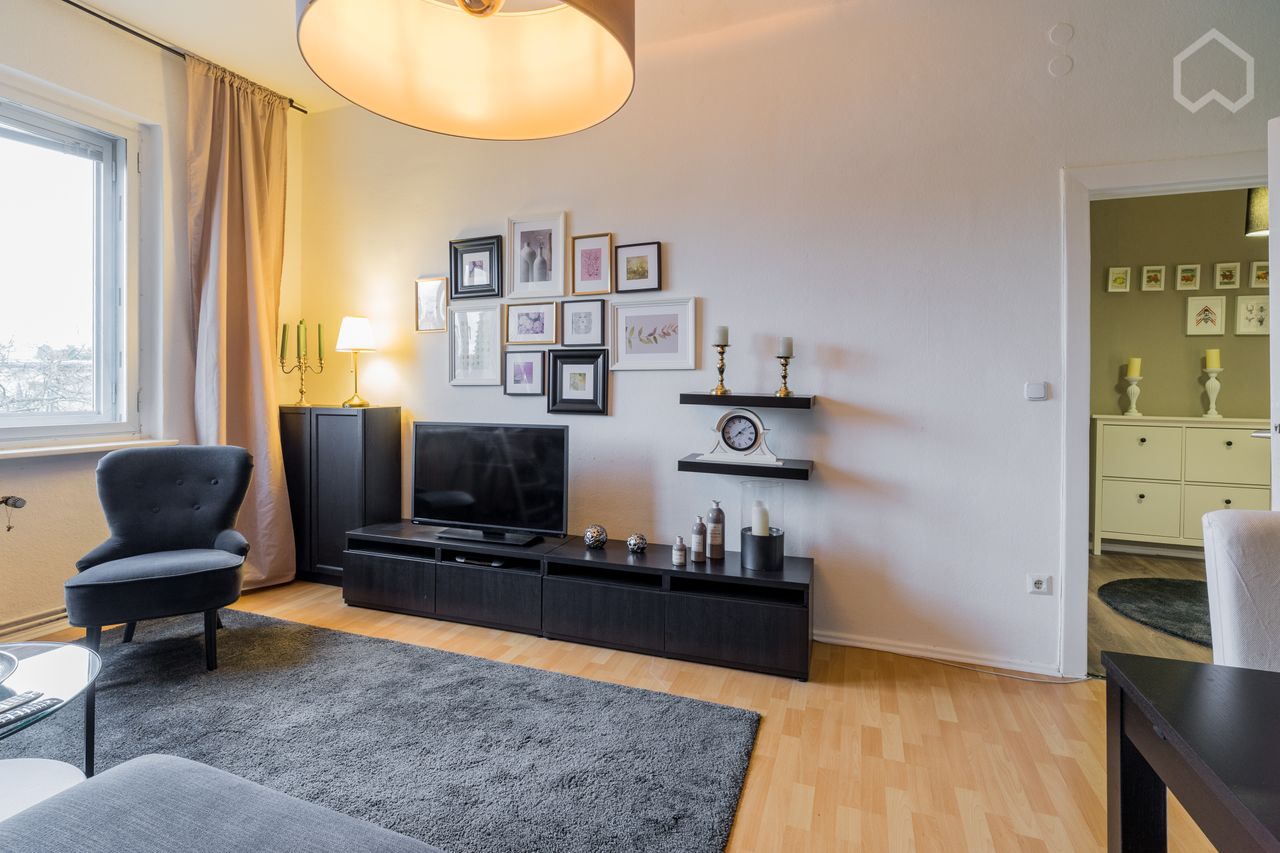 Beautiful 2-room apartment in Reinickendorf with balcony