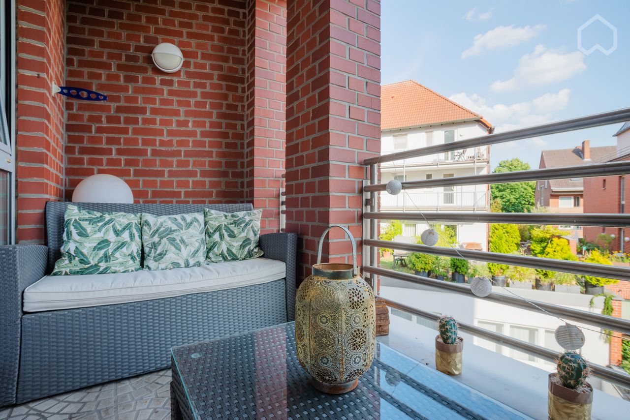 Modern and high quality furnished apartment in Düsseldorf at the Medienhafen
