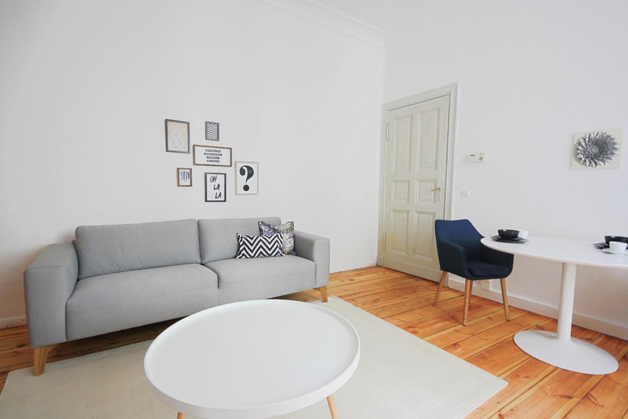Bright & awesome 1-room apartment in Prenzlauer Berg (1.OG)