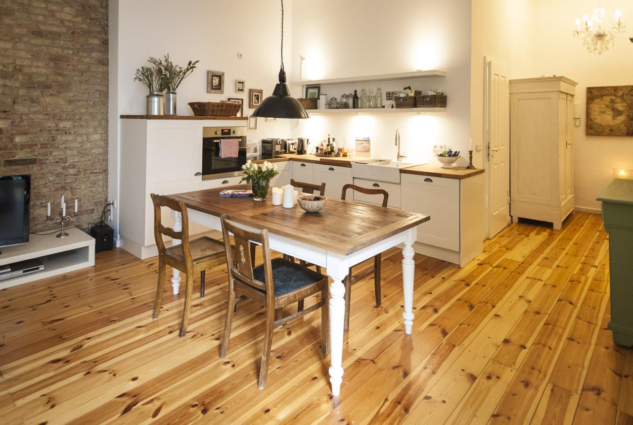 Berlin-Prenzlauer Berg: Great family loft with two bedrooms and a large balcony