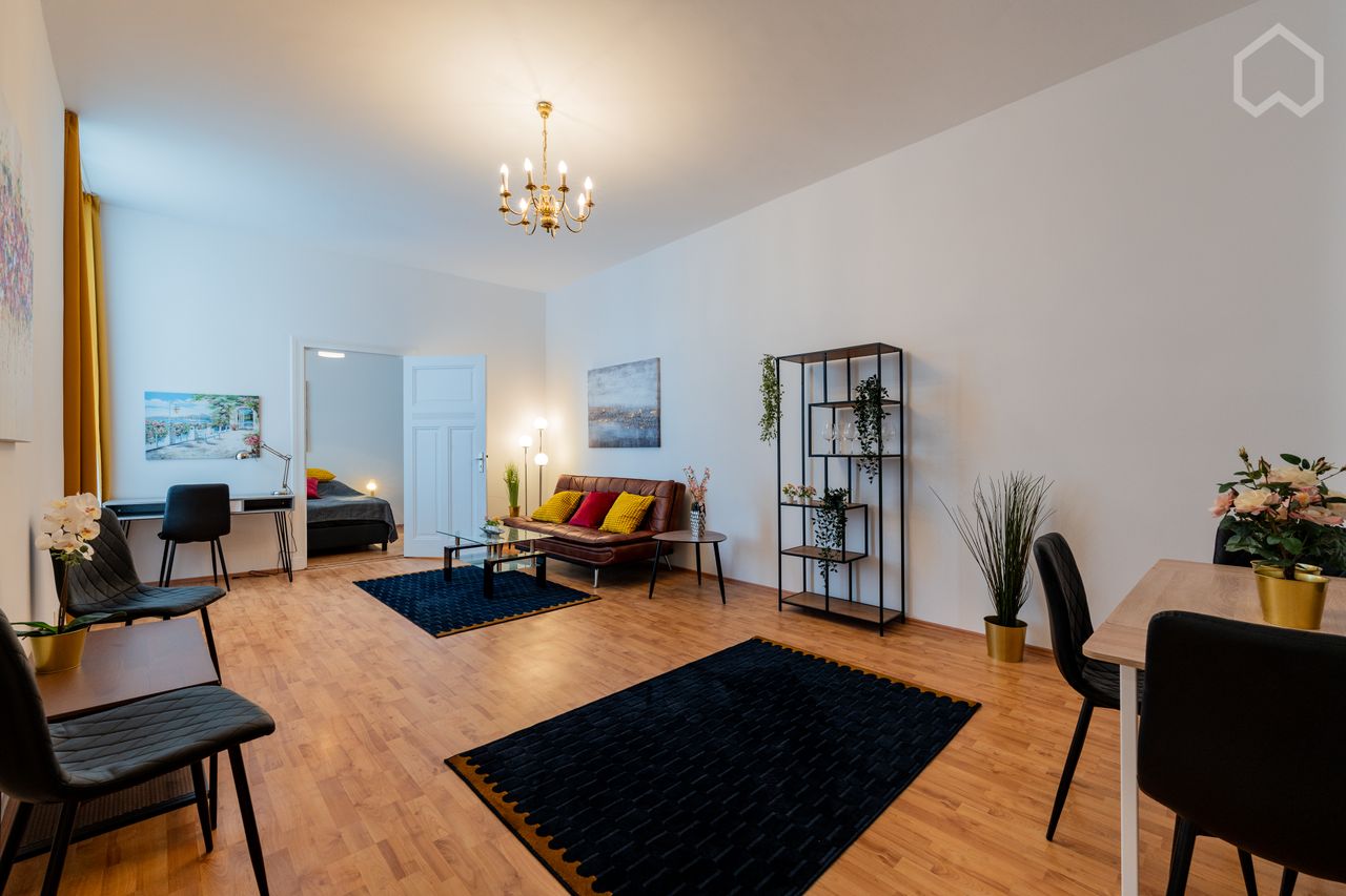 Exclusive and high quality furnished 2 bedroom apartment in the heart of Berlin Prenzlauer Berg