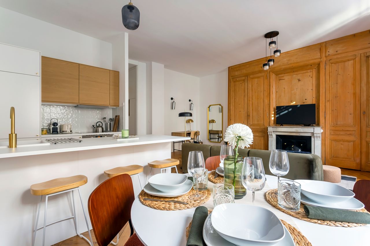 Charlemagne – Luxury Furnished Rental - Lyon Center