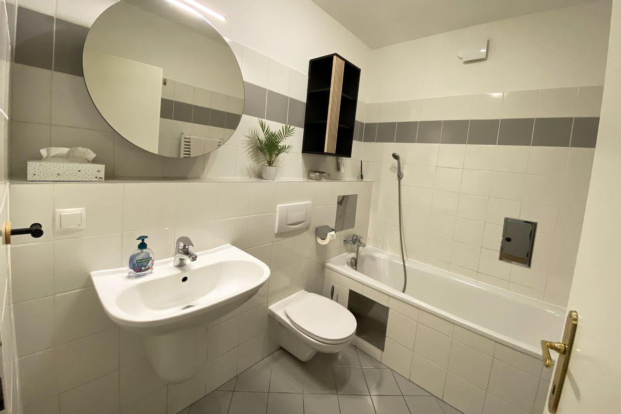 Comfortable, cosy private flat near Naschmarkt - with an car park