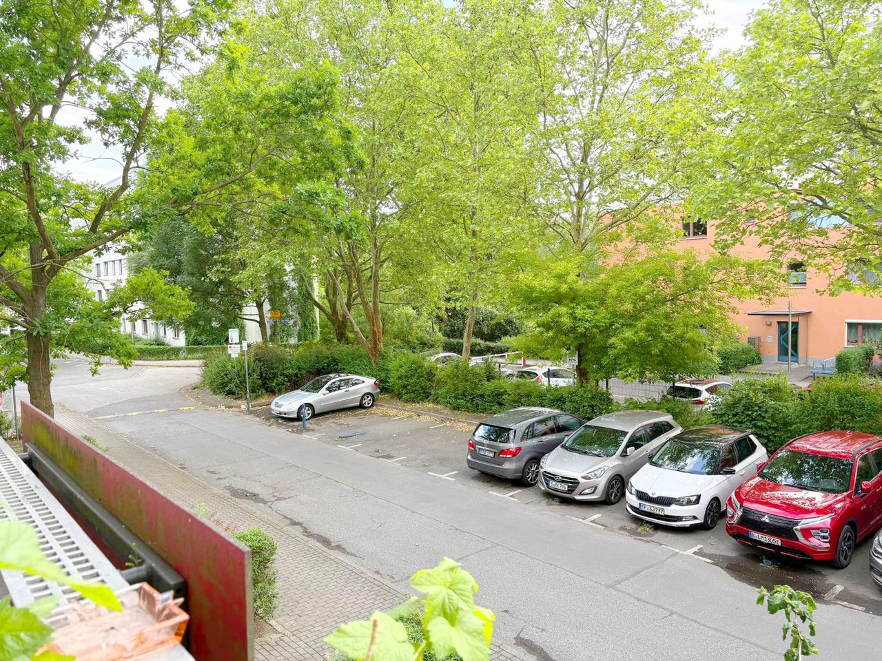 Neue helle 2-Raumwohnung Nähe Gärten der Welt, mit privatem Parkplatz
