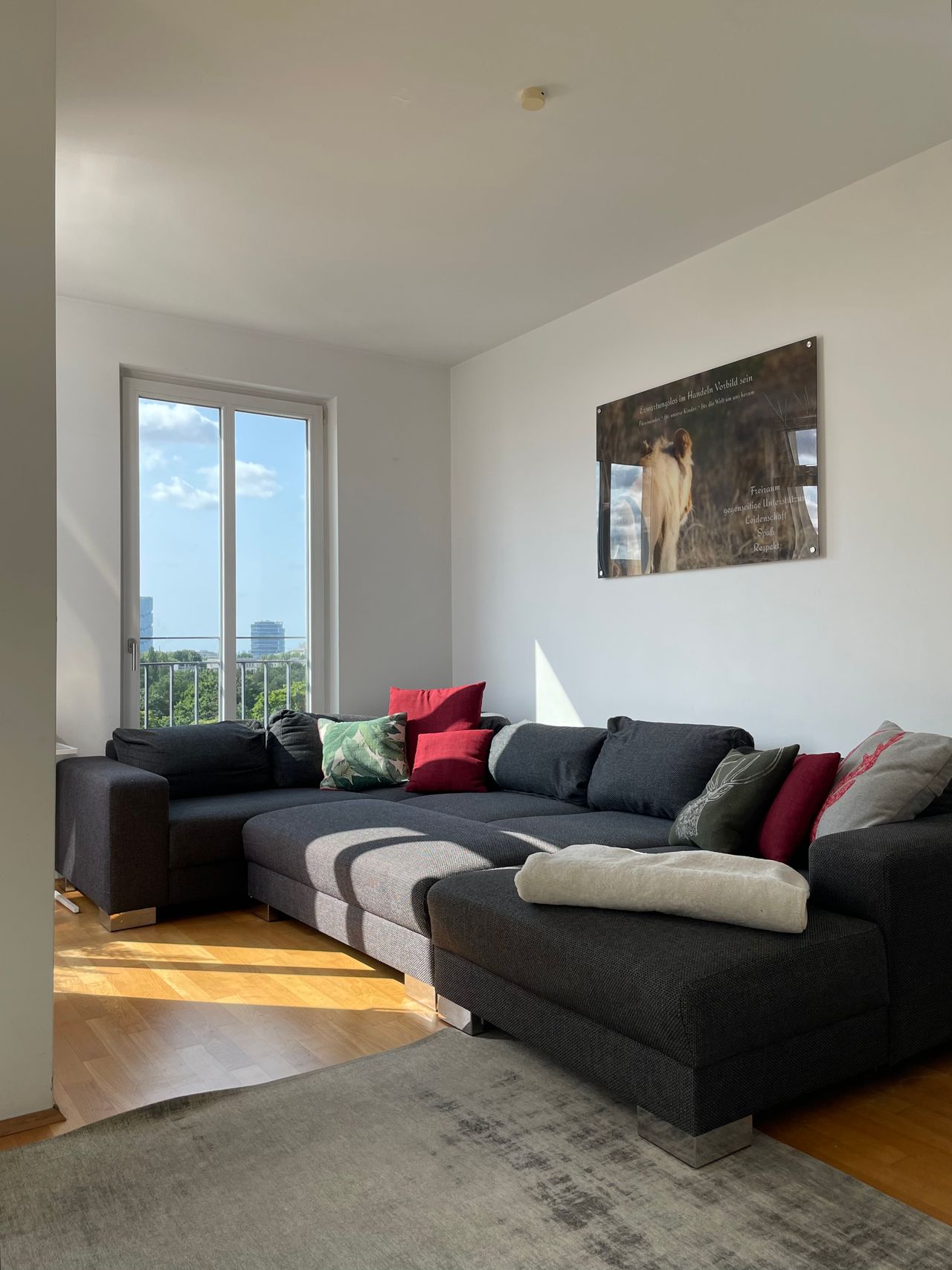 Furnished 3-room Apartment with Roof Top Terrasse in the Heart of Berlin F'Hain