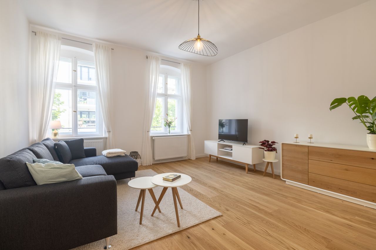 Modern newly renovated apartment looking for first tenants near Ostkreuz / Friedrichshain