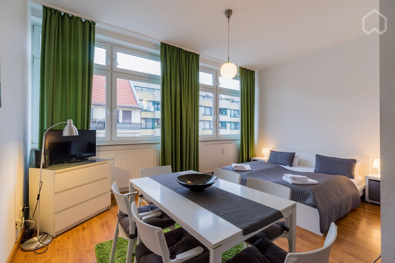 New & amazing studio close to city center
