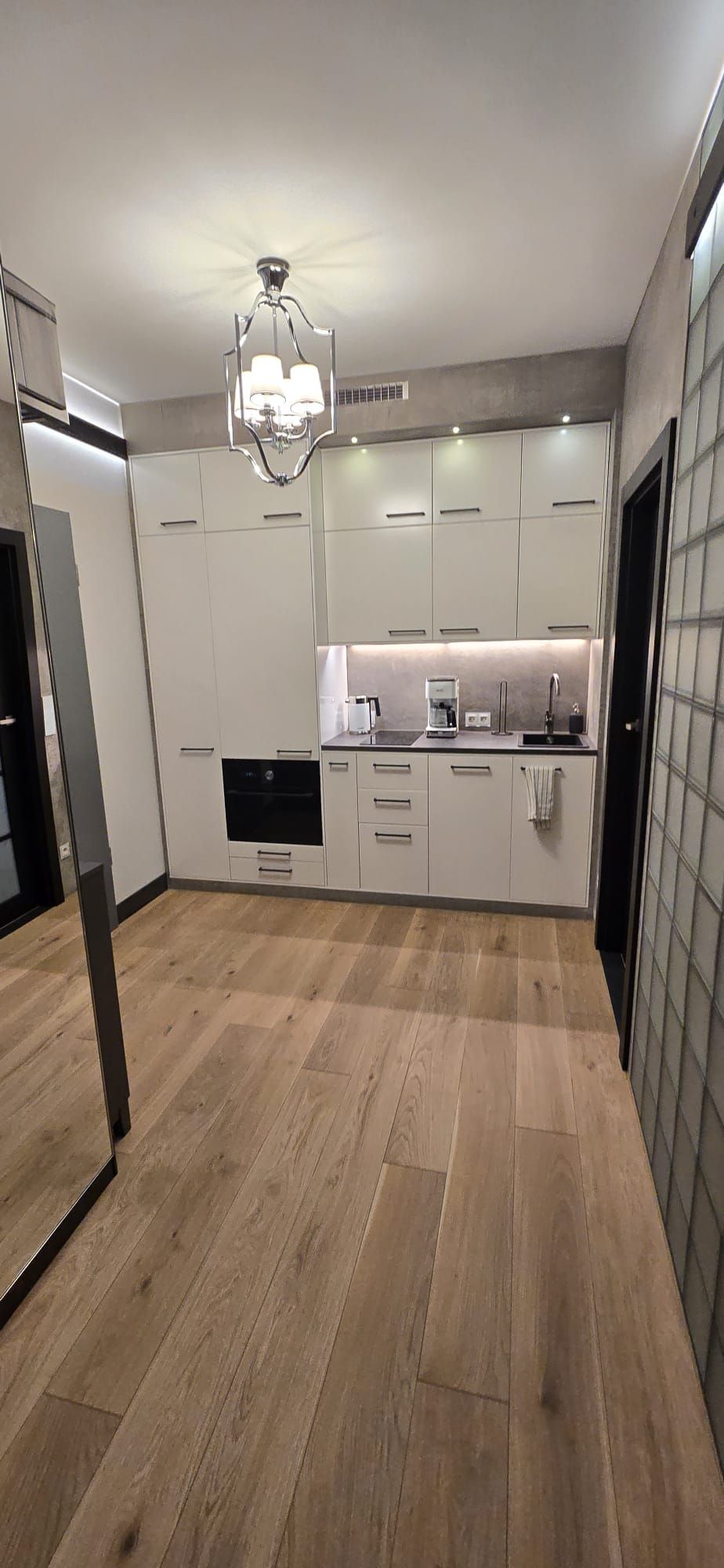 Cute & spacious home (Mitte)