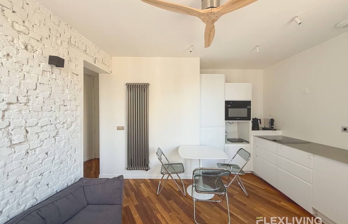 Bright and spacious apartment in the heart of the 18th arrondissement