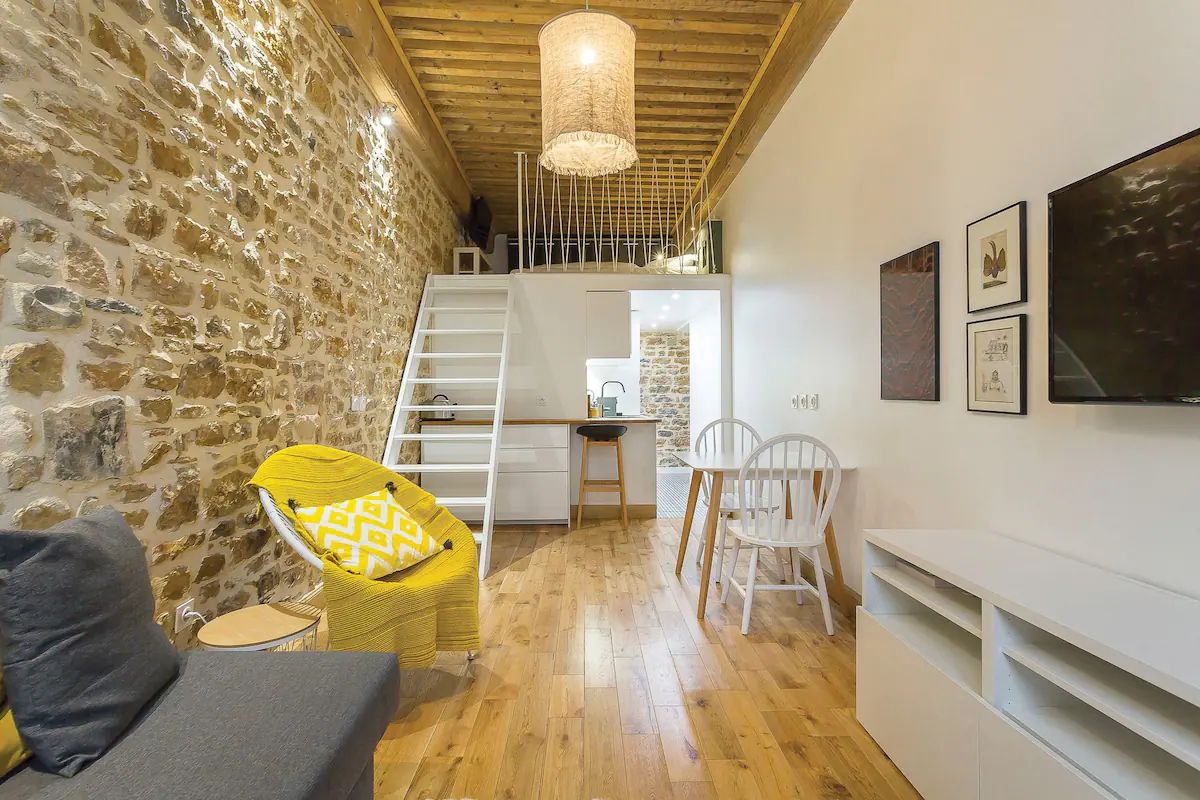 Welcome to Loft Ainay 4: Your Authentic Lyon Experience