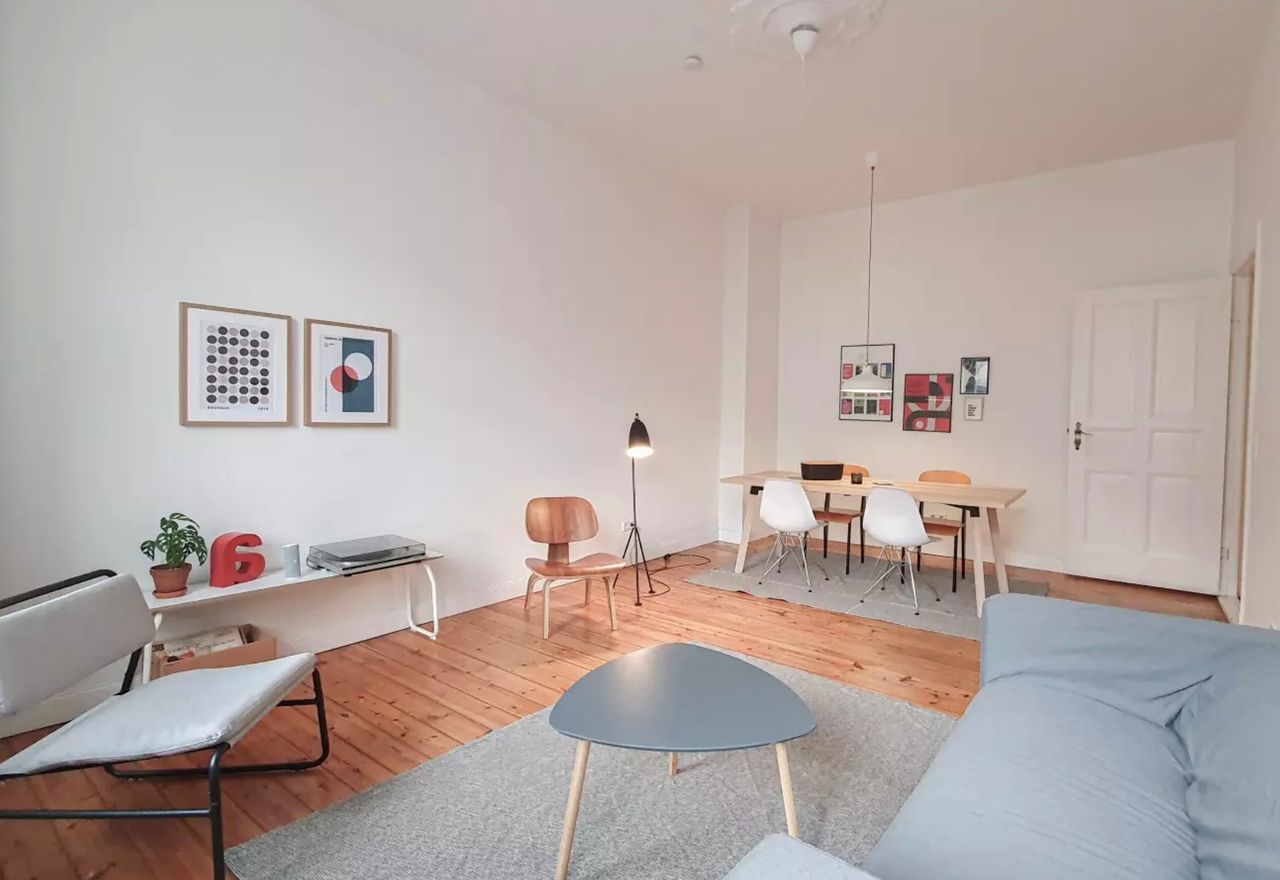 fully furnished 2-room apartment on Pettenkoferstr