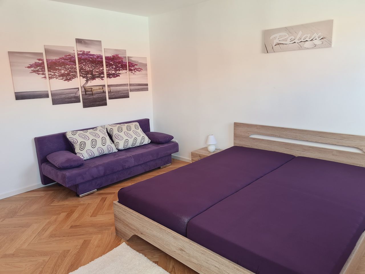 Furnished 2.5 room apartment in a renovated old building