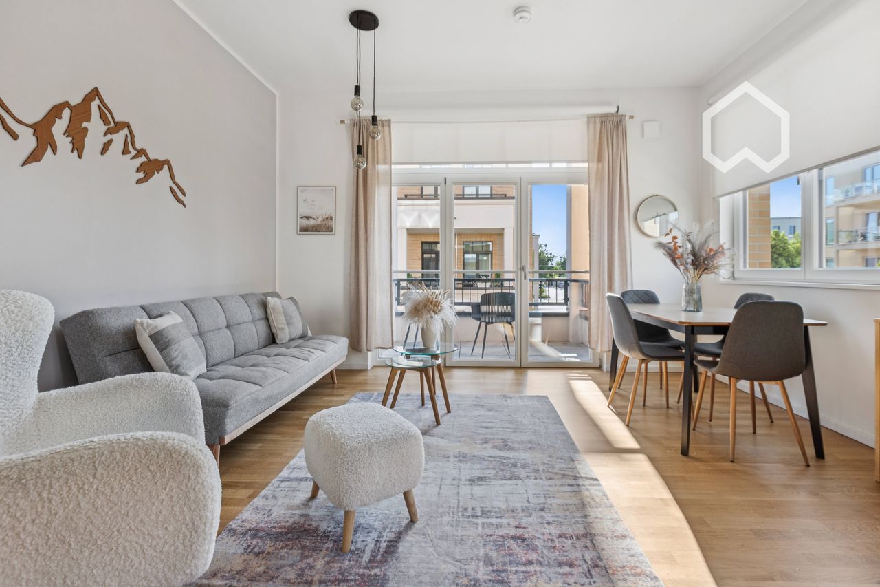 NEW! Stylish Apartment in Prime Potsdam Location
